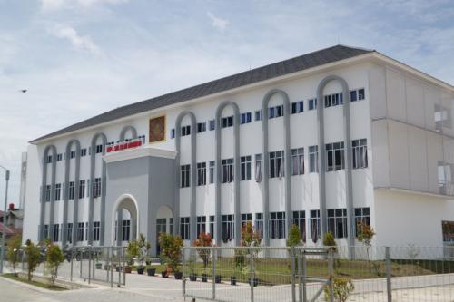 Gedung SMP IT & SMA IT ABdurrab